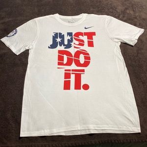 Nike T-shirt